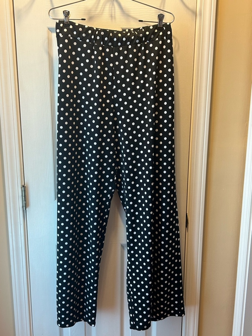 Fashque Studio 1X Pull-on Wide Legs Pants Black/White Polk-A-Dot Stretch Comfy
